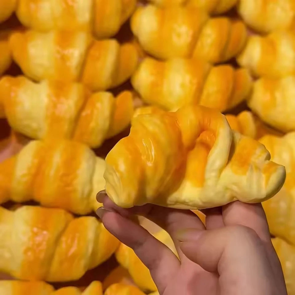 Croissant Squishy