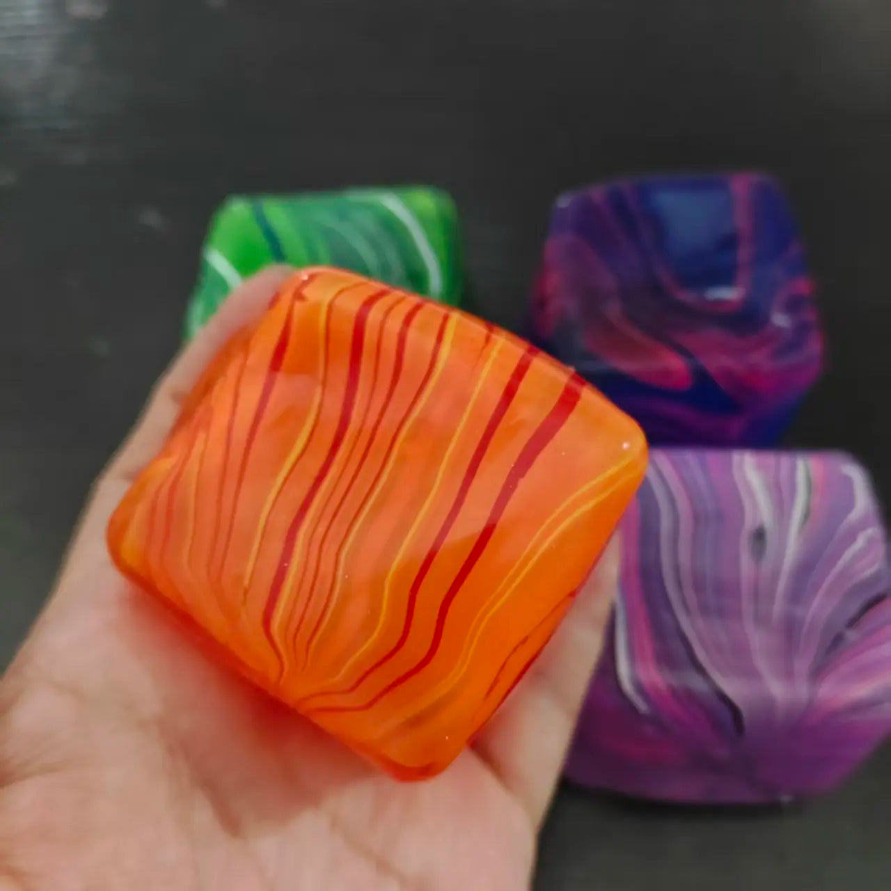 Squishy Cubo de Gel Sensorial – Estira, Aprieta y Relájate
